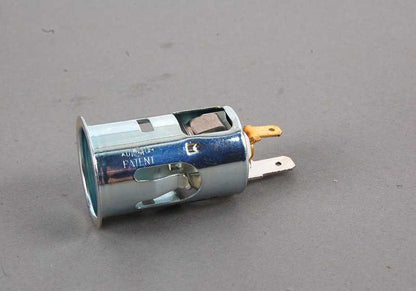 Enchufe Encendedor para BMW E36, E34, E32 (OEM 61348350958). Original BMW