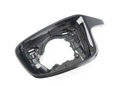 Soporte embellecedor espejo izquierdo negro brillo OEM 51168746847 para BMW G42, G87, G20N, G21N, G80, G80N, G81, G81N, G23N, G26, G26E, G26F, G26N, G82, G82N, G83, G83N. Original BMW.