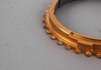Anel sincronizador de caixa de câmbio OEM 23231209332 para BMW (E30, E12, E28, E24, E23). BMW original