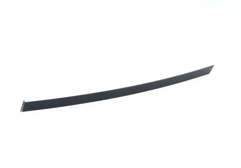 Embellecedor Pilar C Izquierdo OEM 51348170725 para BMW E39. Original BMW.