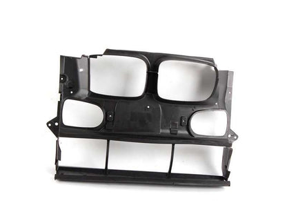 Conducto de aire delantero OEM 51712498939 para BMW E39 520d, 520i {Todos los modelos compatibles: DM71, DR71, DD11, DD12, DD21, DD22, DH11, DH12, DH21, DH22}. Original BMW.