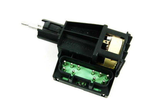 OEM light switch 61318353508 for BMW E36 (316i, 318TDS) and Z3. Compatible with manual and automatic versions. Original BMW spare.