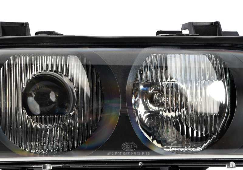 Faro delantero derecho con luz de xenón OEM 63128386560 para BMW E39. Original BMW.