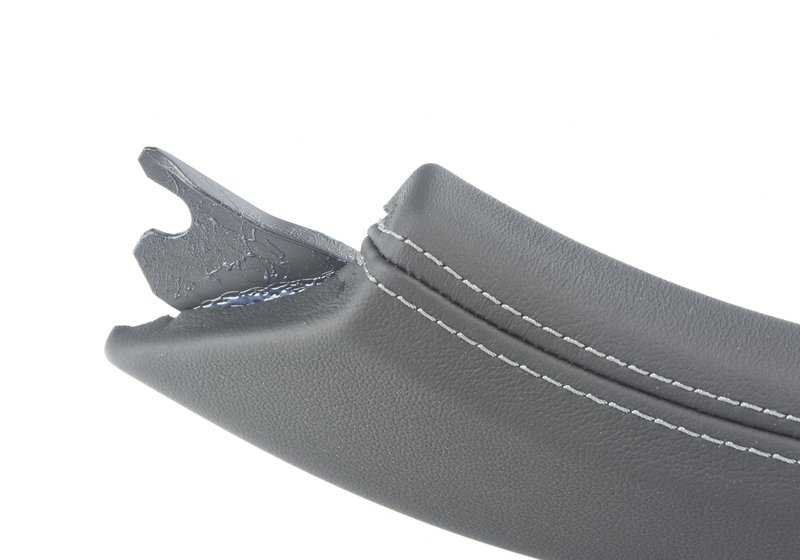 Couverture du tireur de fermeture gauche pour BMW X3 F97, F97N, X4 F98, F98N (OEM 51428093319). BMW d'origine