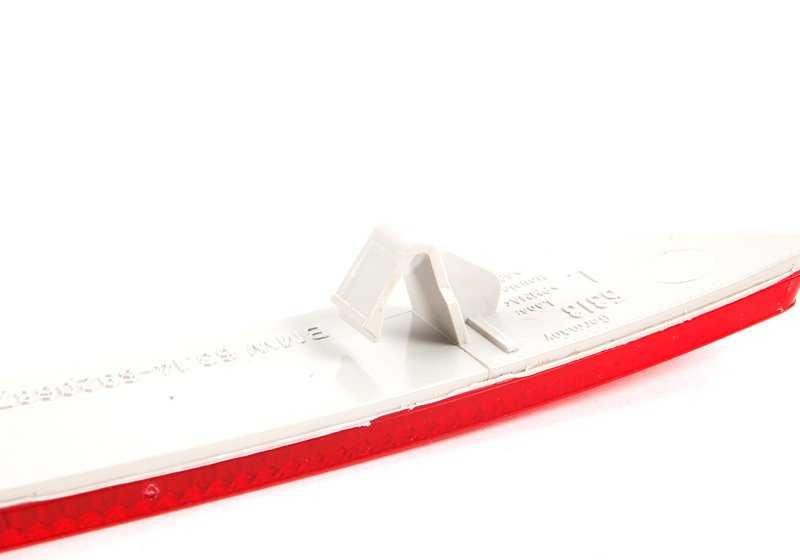 Riflettore posteriore Izquierdo OEM 63146920687 per BMW E46 {316CI, 318CI} coupé. Compatibile con i modelli realizzati tra il 1999 e il 2006. Sostituzione BMW originale.