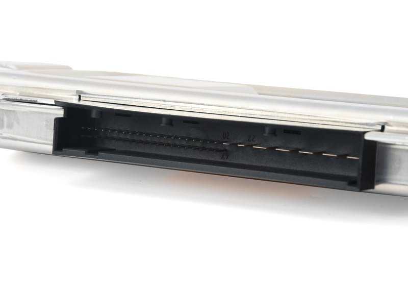 VDC -Steuereinheit für BMW Serie 1 F20, F21, Serie 2 F22, F23, Serie 3 F30, F31, Serie 4 F32, F33, 5 F10 -Serie, Serie 6 F06, F12, F13, X3 F25, X4 F26, X5 F15, F85, X6 F16, F86 (OEM 37148833308). Original BMW.