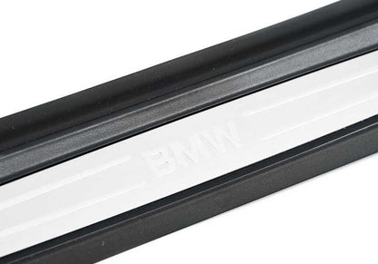Embellecadore Porte d'entrée OEM 51477410460 pour BMW F20, F21. Pièce BMW originale.