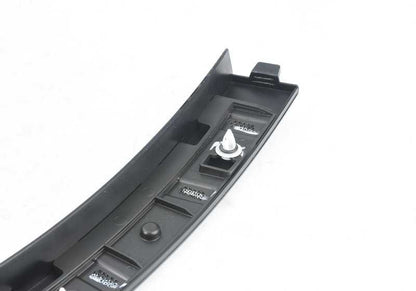 Aletín guardabarros delantero izquierdo OEM 51777469415 para BMW G05. Original BMW.