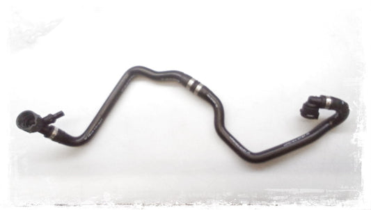 Tubo del radiador auxiliar OEM 17128590690 para BMW G30, G31, G11, G12, G05, G06. Original BMW.