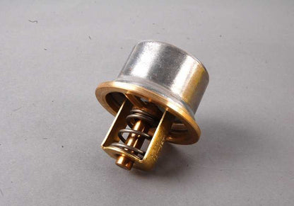 Thermostat Oem 11531318274 for BMW E36, E46, Z3, E85, E86. Compatible with M3 models with S50 motor. Original BMW piece designed to maintain the optimal engine temperature. Original BMW.
