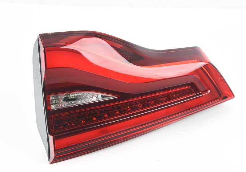 Piloto trasero derecho maletero OEM 63219853380 para BMW G01, F97. Luz original BMW para portón trasero.