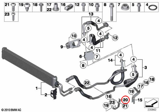 Soporte de tubería del radiador de aceite OEM 17227585324 para BMW F07, F10, F11, F02. Original BMW.