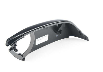 En bas du boîtier droit pour la série BMW 5 F90, G30, G31, G38, série 6 G32, série 7 G11, G12, série 8 F91, G14 (OEM 51167418818). BMW d'origine.