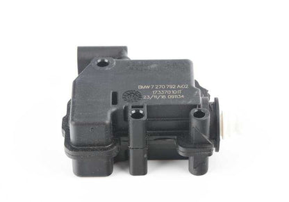 Mecanismo de accionamiento tapa combustible OEM 67117270792 para BMW F20, F21, F22, F23, F87, F30, F31, F34, F80, F36, F15, F85. Original BMW.