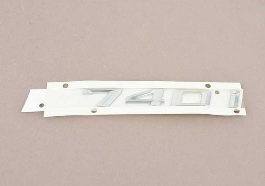 Emblema trasero "740i" OEM 51147187123 para BMW Serie 7 F01 (modelos 740i y Hybrid 7). Original BMW.