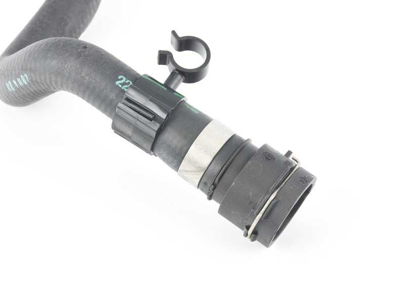 Cableado trasero luces OEM 61121244776 para BMW E30. Arnés original para piloto trasero. Compatible con todos los modelos BMW E30 coupé, berlina, touring y cabrio. Recambio original BMW.
