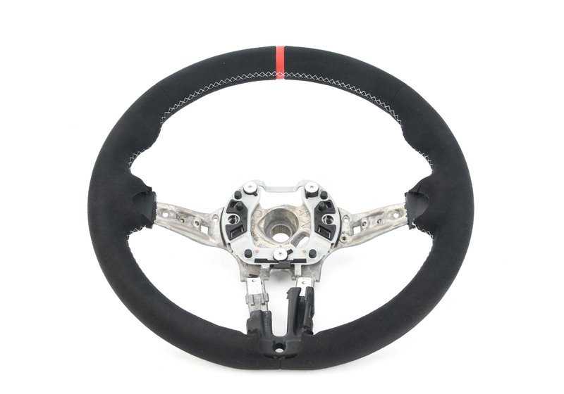 Volante M Performance II OEM 32302253649 para BMW F07, F07N, F10, F10N, F11, F11N, F06, F06N, F12, F12N, F13, F13N. Tapizado en Alcantara con detalles en carbono. Original BMW.