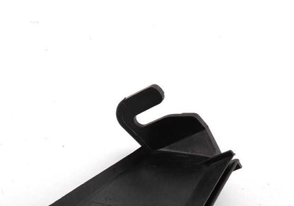 Panel lateral izquierdo del compartimento del motor OEM 51718174737 para BMW E39. Original BMW.