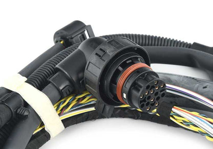 Módulo de fiação e alteração do motor OEM 12517555063 para BMW X5 E70 3.0SI (FE41, FE42) com motor N52K e alteração automática. BMW original.