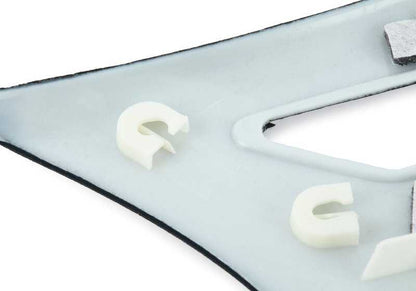 Adorno columna C derecha OEM 51432699104 para BMW Serie 3 E46 (316i, 318i, 320i, 325i) 1998-2004, color negro. Original BMW.