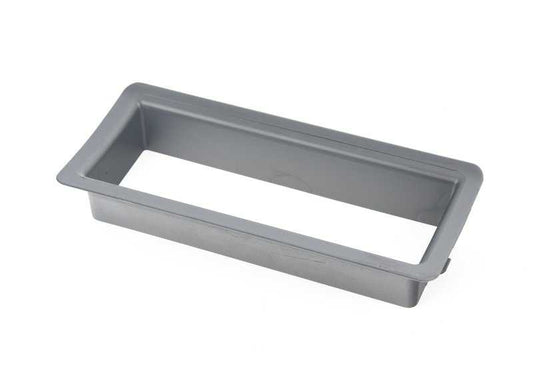 Tapa embellecedora negra OEM 52208102702 para BMW E34 y E32. Compatible con modelos 518i, 520i con distintas variantes de motorización y transmisión. Original BMW.