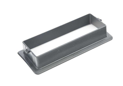 Tapa embellecedora negra OEM 52208102702 para BMW E34 y E32. Compatible con modelos 518i, 520i con distintas variantes de motorización y transmisión. Original BMW.