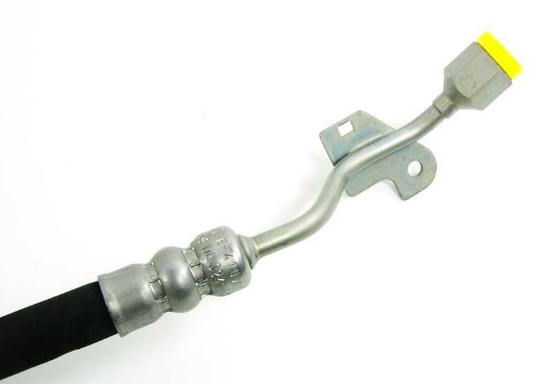 Tubo de expansión OEM 32416781747 para BMW Serie 7 E65 y E66 (735i, 740i, 745i, 750i, 735Li, 740Li, 745Li, 750Li). Compatible con motores N62 y N62T. Original BMW.