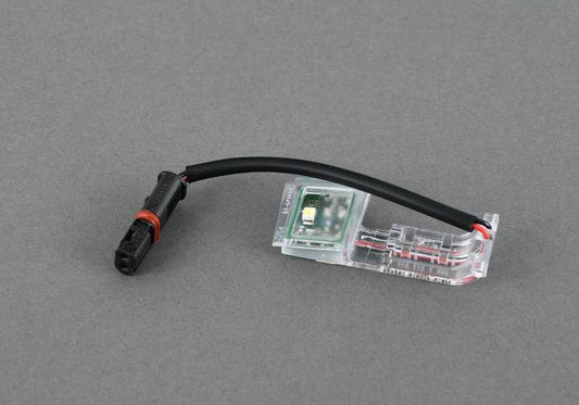 Iluminación del asidero puerta delantera derecha OEM 63177277448 para BMW F20, F21, F22, F30, F32, F36 y más. Original BMW.