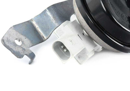 Claxon grave electrónico OEM 61337342948 para BMW F87, F30, F31, F34, F80, F32, F33, F36, F82, F83, F90, G30, G31, G32, G11, G12, F91, F92, F93, G14, G15, G16. Original BMW.