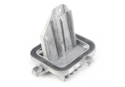 Módulo LED luz diurna derecha OEM 63117428792 para BMW F48, F49. Pieza original BMW.
