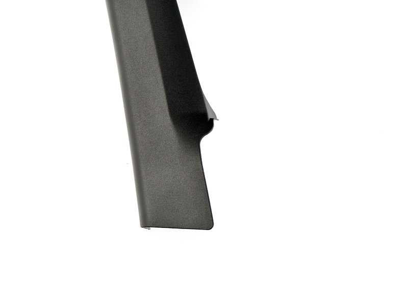 Moldura del marco de ventana puerta delantera izquierda OEM 51339891447 para BMW G20, G21, G28, G80, G81, i3. Repuesto original BMW.