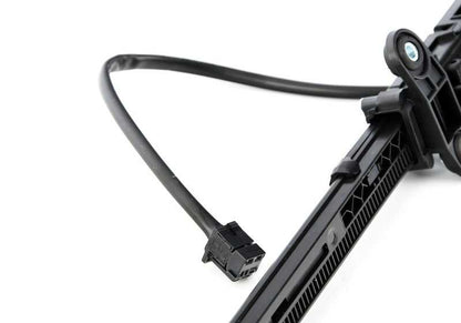 Gurtbringer gauche pour BMW F87, F32, F82 (OEM 72117307915). BMW d'origine.
