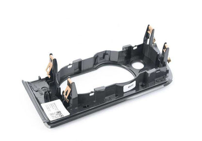 Perfil decorativo iluminado lado conductor Piano Black OEM 51459350473 para MINI Countryman F60. Original MINI.