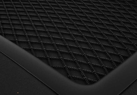 Pannello posteriore con rete OEM 52108235900 per BMW E46 {316CI, 316i}. BMW di riserva originale.