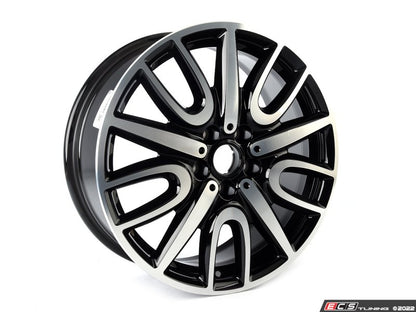 Llanta de aleación ligera 7,5Jx18 ET51 Jet Black Uni OEM 36106875603 para MINI Countryman F60, F60 LCI… y más. Original MINI.
