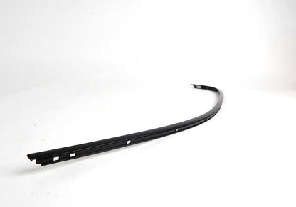 Moldura trasera derecha OEM 51342427412 para BMW E39. Original BMW.