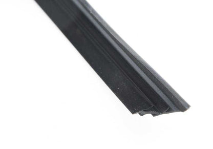 Guía del cristal puerta trasera izquierda OEM 51357305631 para BMW E70 (X5 3.0d, 3.0sd, 3.0si, 4.8i, M) modelos 2006–2013. Original BMW.