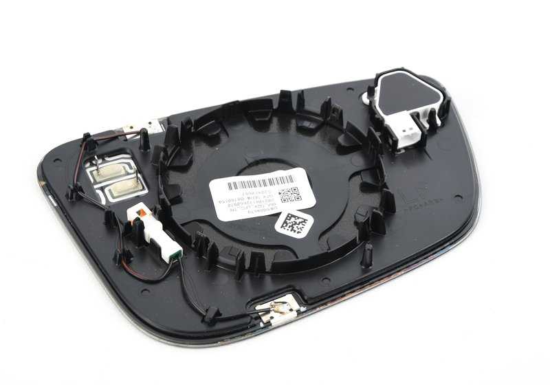 Flat Left Heated Mirror Glass for BMW G42, G87, G20, G80, G22, G23, G26, G82, G83 (OEM 51165A07B75). Original BMW