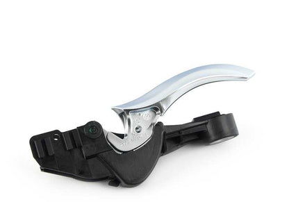À l'intérieur de la porte d'entrée gauche de Maneta 51219116341 pour BMW F01, F02, F04. BMW d'origine.