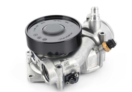 Bomba de agua mecánica OEM 11517619303 para BMW F07, F07N, F10N, F11N, F06, F06N, F12, F12N, F13, F13N, F01N, F02N, F15, F16. Original BMW.