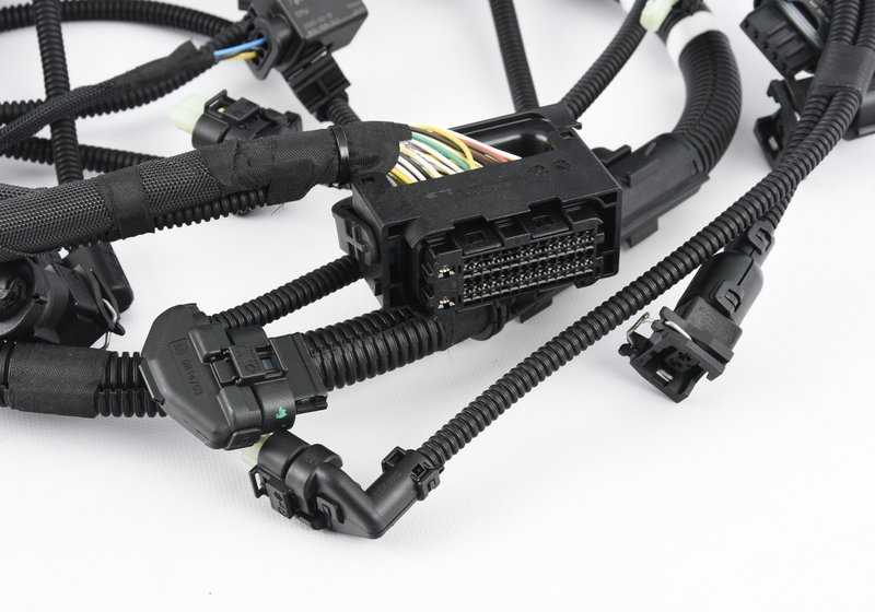 Cablaggio del motore per BMW F80, F82, F83 (OEM 12517848467). BMW originale.