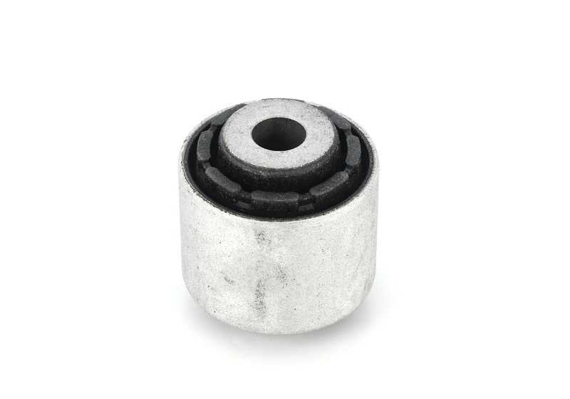OEM 33326858235 Heck Rublock Silentblock für BMW I12, I12N, I15. Original BMW Stück.