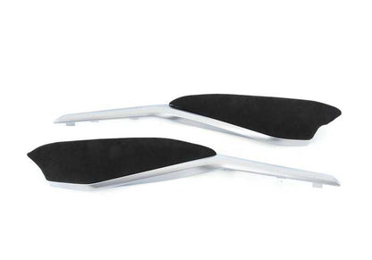 Kniepads deportivos Alcantara OEM 51955A271B6 para BMW Serie 2 G42,G87; Serie 3 G20,G20N,G21,G21N,G28,G28N,G80,G80N,G81,G81N; Serie 4 G22,G22N,G23,G23N,G26,G26E,G26F,G26N,G82,G82N,G83,G83N. Original BMW.