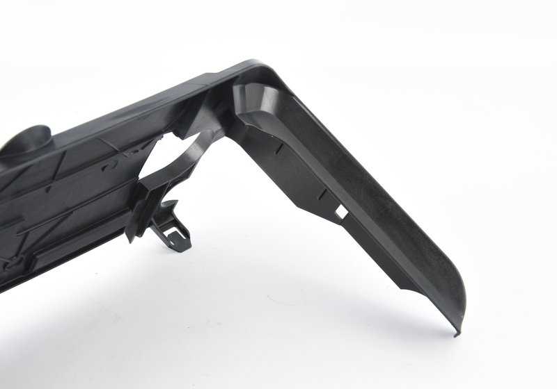 Coperchio inferiore per BMW 5 G30 Series, G31, G38 Series 6 G32 Series 7 G11, G12 Series 8 G14, G15, G16 (OEM 17118632118). BMW originale.
