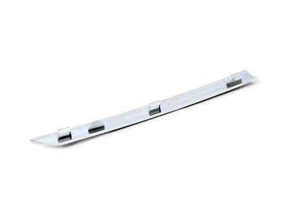 Moldura embellecedora central izquierda OEM 51117296375 para BMW F30 y F31. Original BMW.