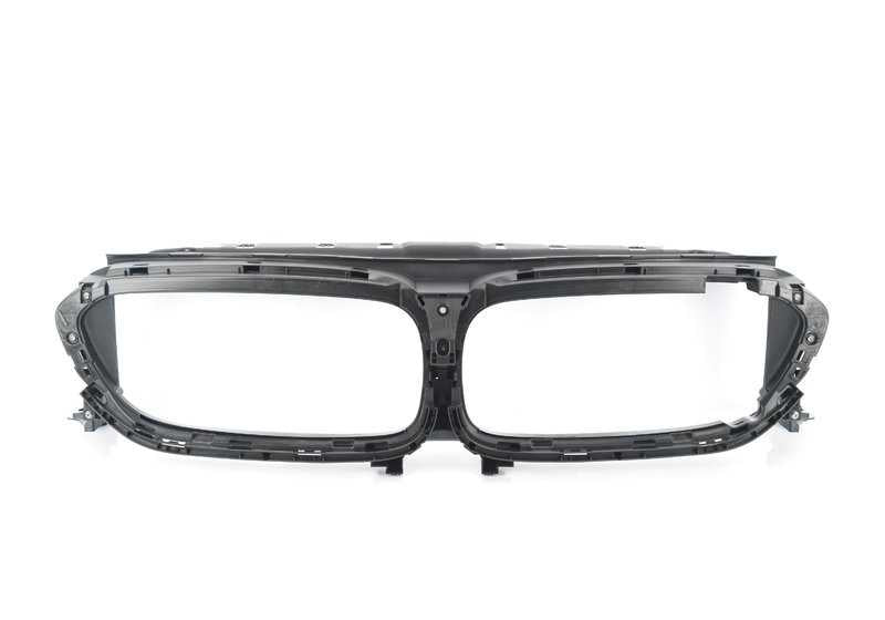 Upper air guide for BMW 5 Series F90 (OEM 51748069817). Original BMW