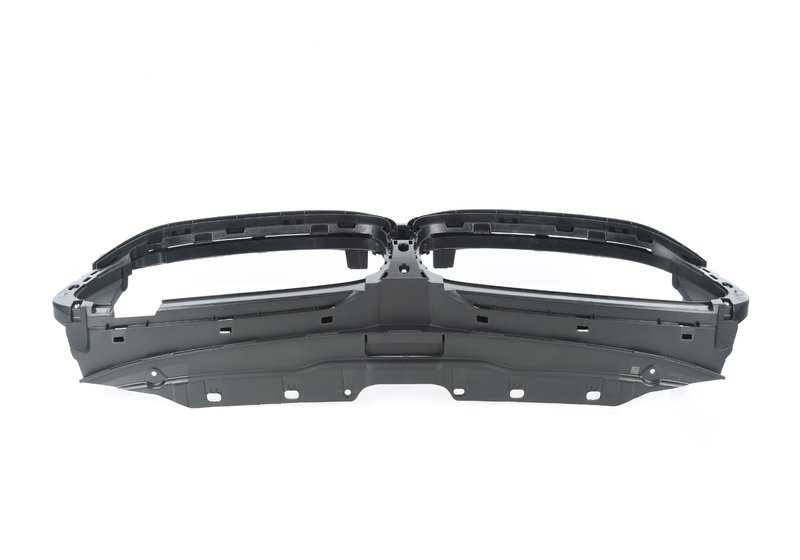 Upper air guide for BMW 5 Series F90 (OEM 51748069817). Original BMW
