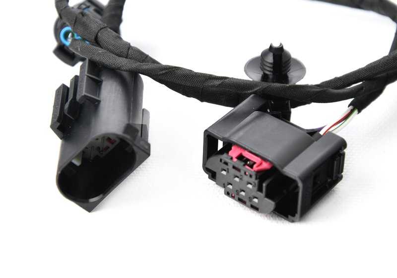 Kabelo des Adresssystems für BMW F07, F10, F11, F06, F12, F13, F01N, F02N (OEM 61129197823). Original BMW