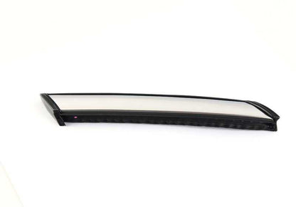 Embellecedor lateral delantero derecho OEM 51139803778 para MINI R55, R56, R57, R58, R59, R60, R61. Original MINI.