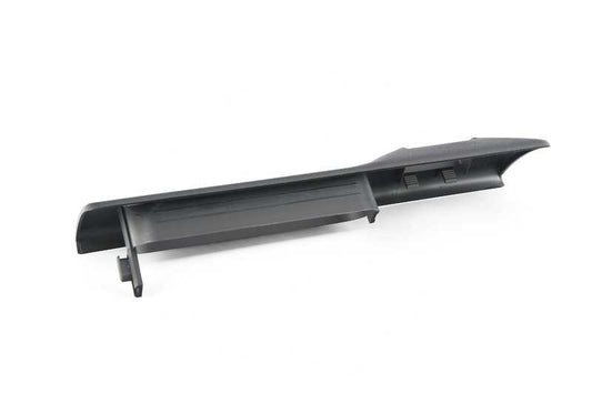 Embellecedor lateral derecho negro OEM 52201951542 para BMW E32. Pieza original BMW. Ideal para restaurar el interior o sustituir parte de la moldura lateral del reposacabezas trasero.